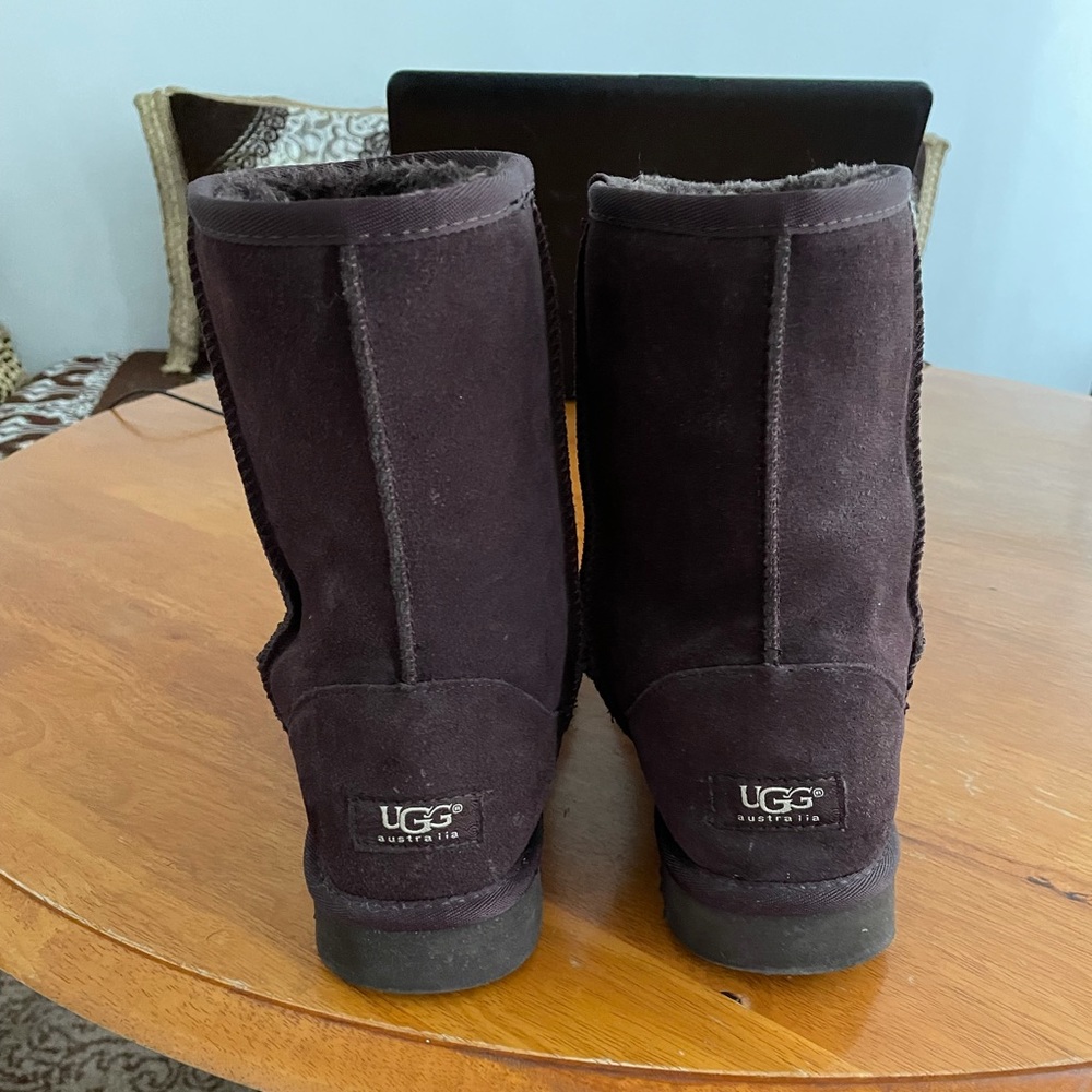 UGG boots Color:dark-purple. Size 10 (but can fit a size 9) .Never worn.
